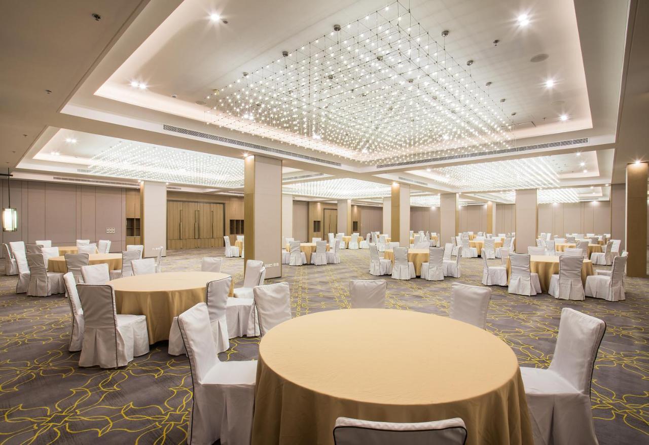 Aber Al Munsiyah Hotel Riyadh Exterior photo